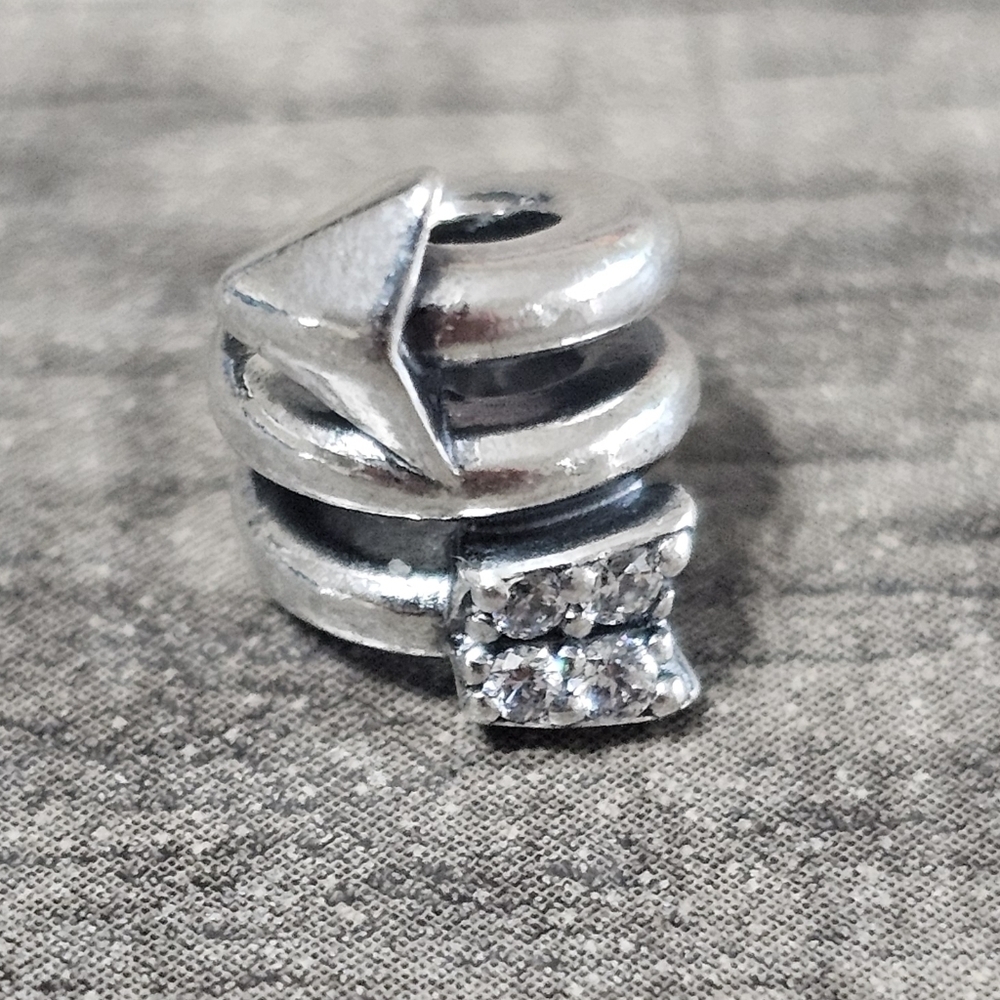 Authentic Pandora Twisting Arrow Charm - Picture 3 of 3